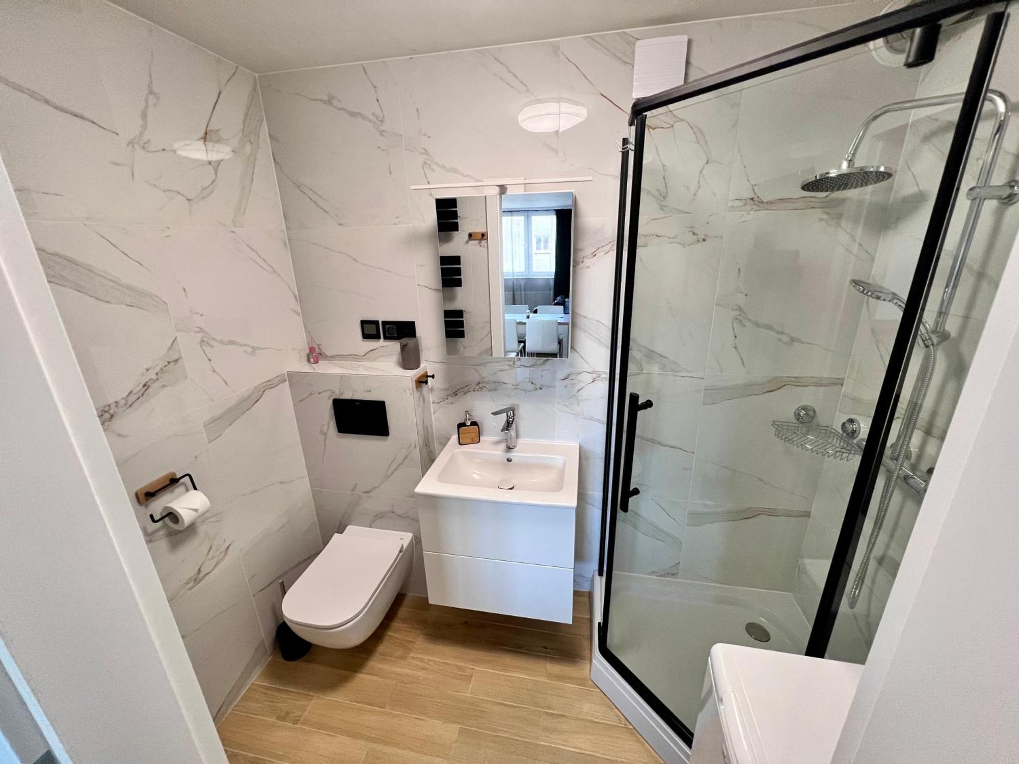 Apartament Piast ออสทรุฟ วีแยลคอพพอลสกี ภายนอก รูปภาพ